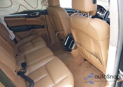 2016 Porsche Cayenne Gts из США, поврежденный, VIN WP1AD2A25GLA70430